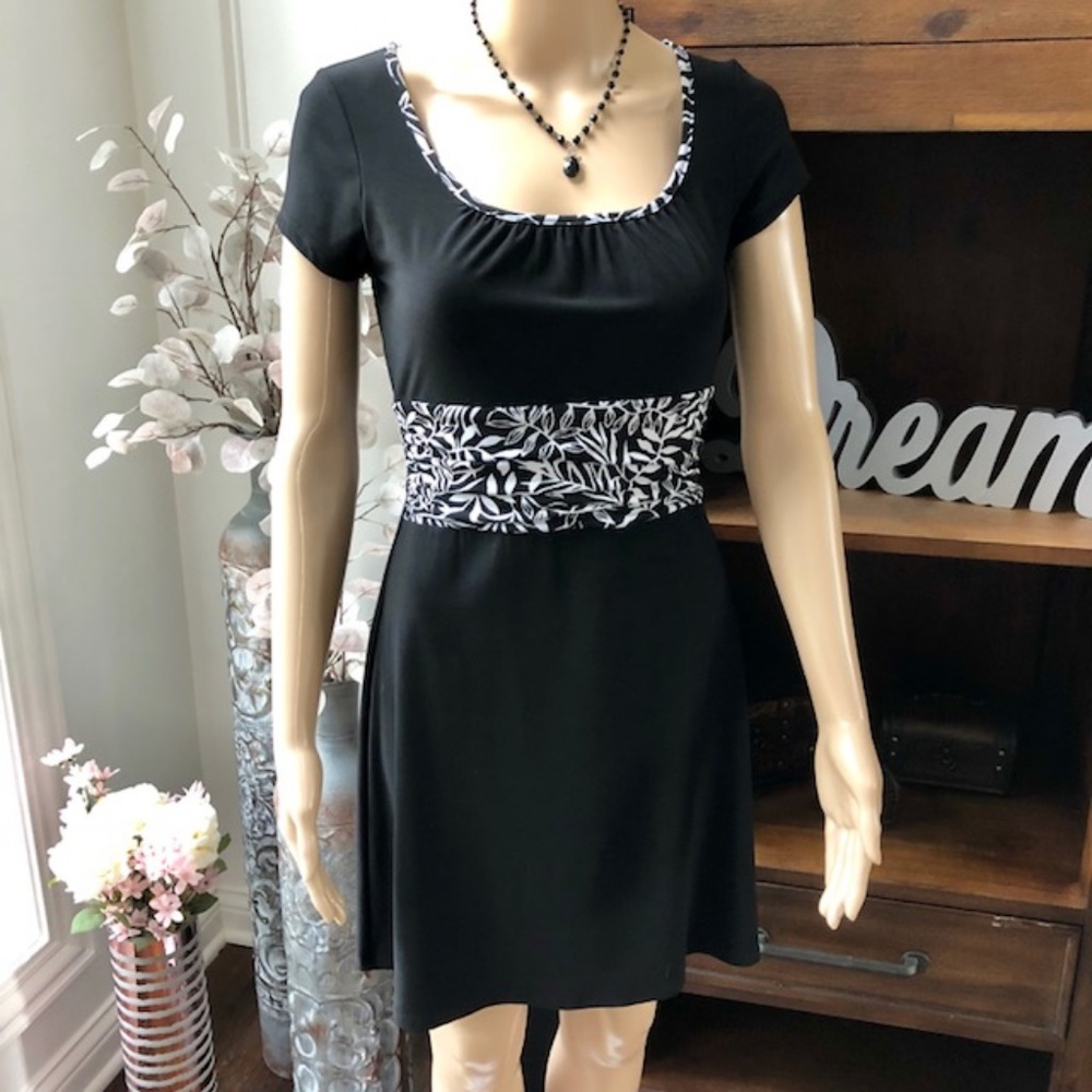 Pretty Black Floral Tie Back Dress